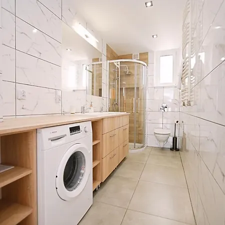 Victus Apartamenty, Rey דירה